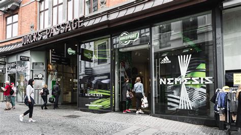 adidas store butikker.